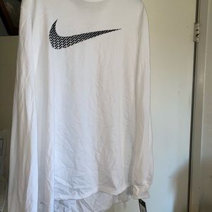Men’s Nike long Sleeve Tee